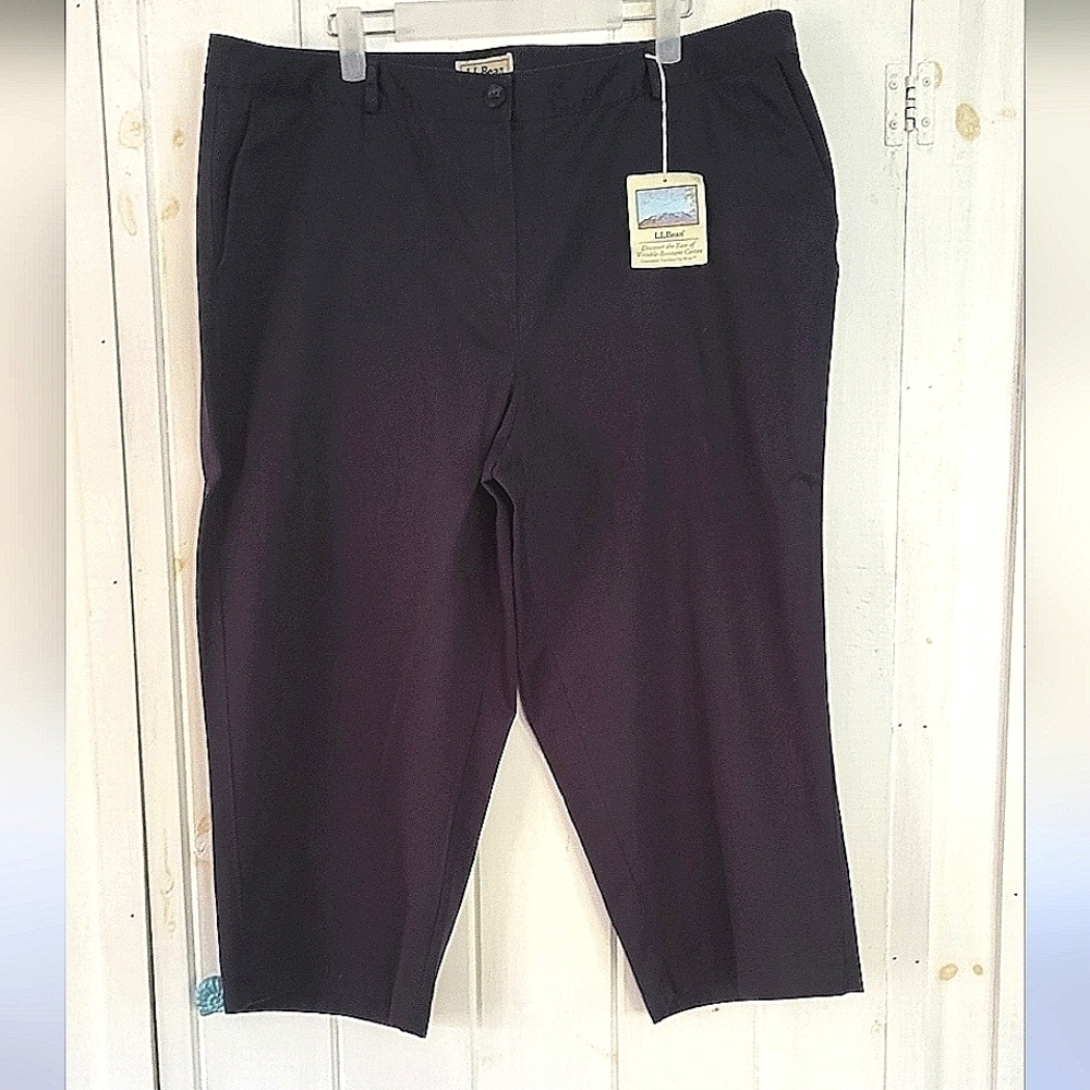 LL Bean Cotton Wrinkle Resistant Crop Pants
